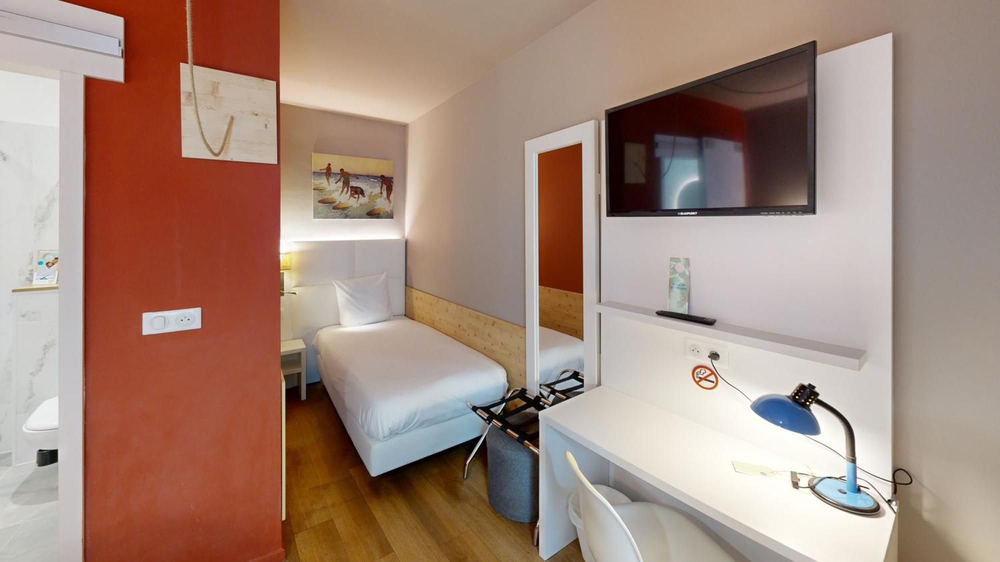 Greet Hotel Lille Gare Flandres - Groupe Accor Екстериор снимка